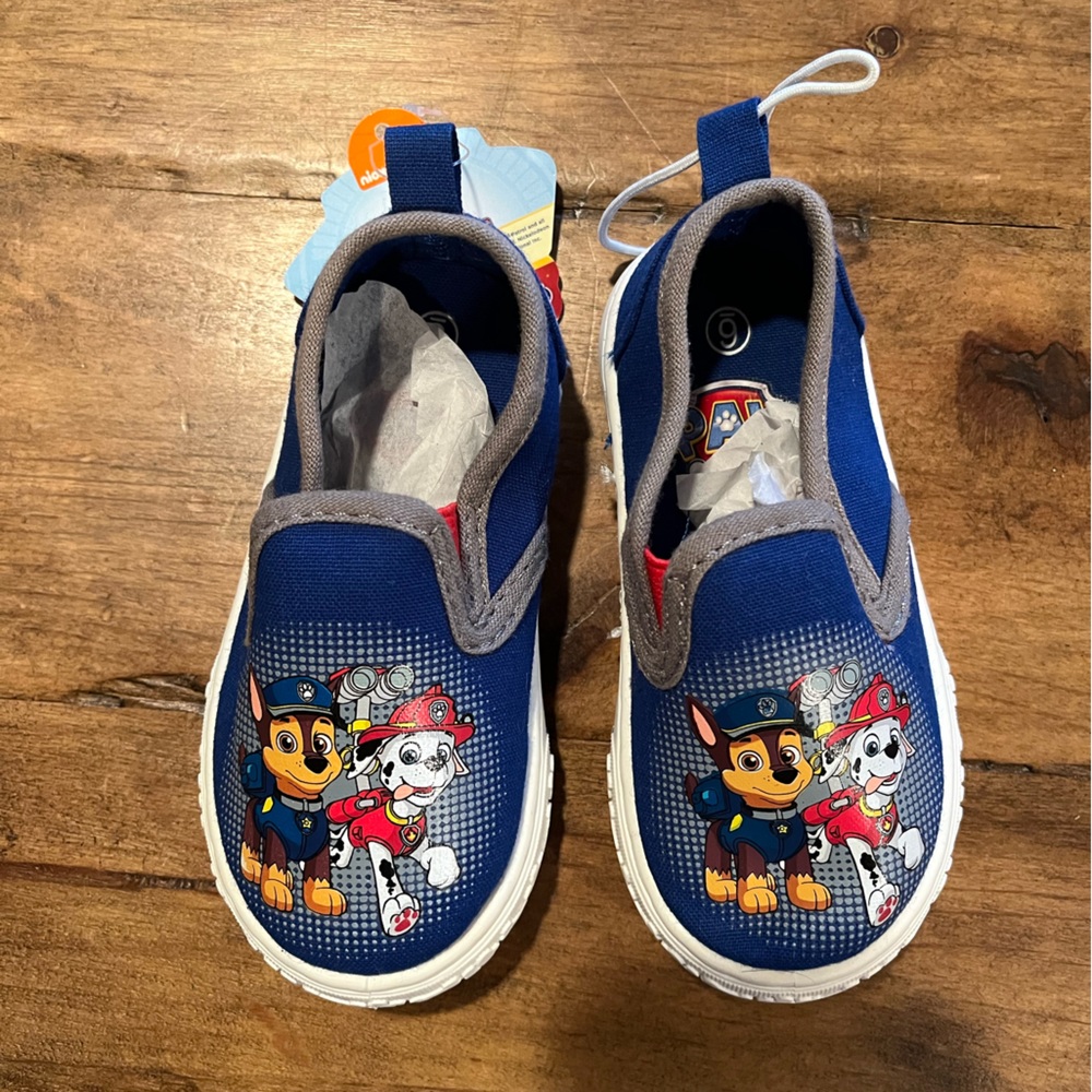 NWT Paw Patrol slip on sneakers size 7